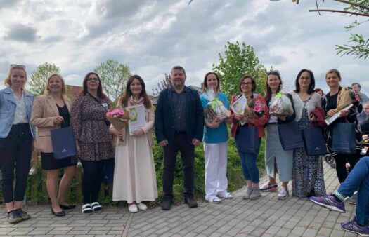 Otevírání zahrady spojené s předáním certifikace Mezigeneračně